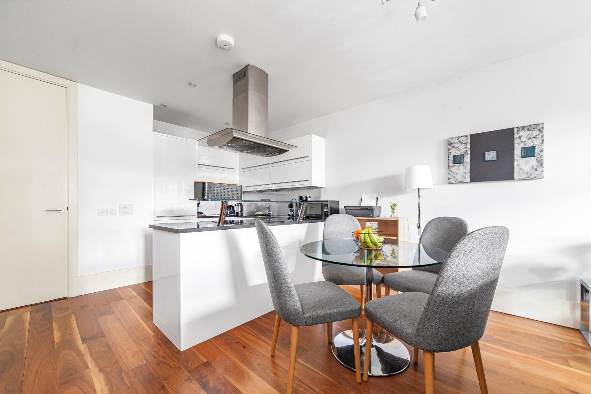 Deluxe Holborn Two Bedroom Apartment Londres Exterior foto